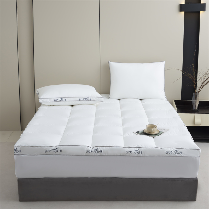 Logotipo personalizado Microfiber da cópia que enche a tela 40s Downproof com protetor de colchão tranqüilo